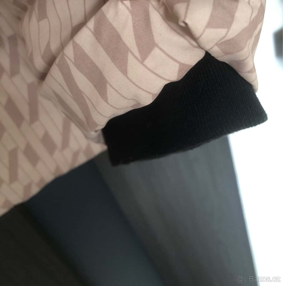 Teplá bunda Nineteen 9