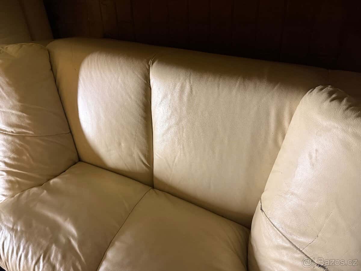 Prodám gauč 4