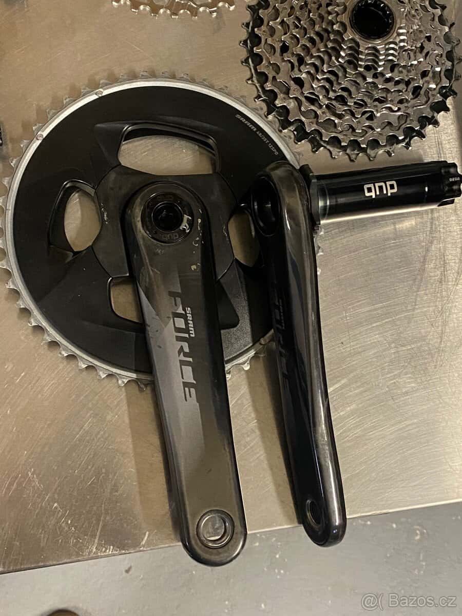 SRAM axs komponenty 8