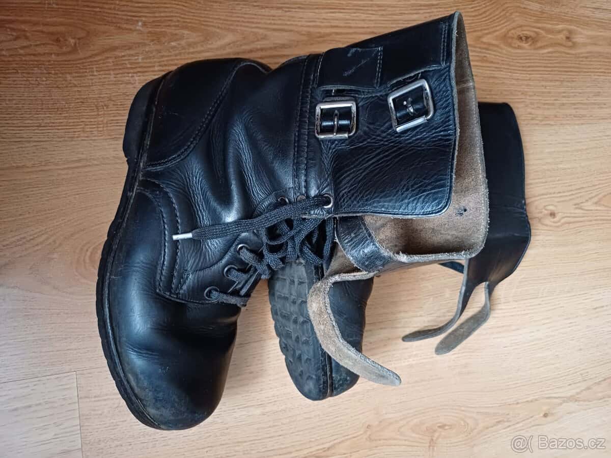 VB, SNB, boty, kanady 8