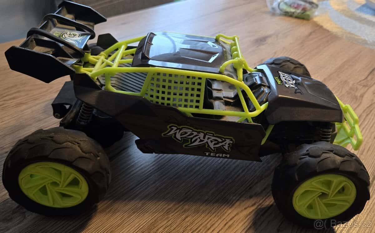 RC auto na DO 3