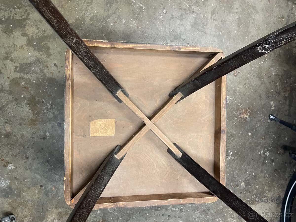 Stul styl Halabala Pavouk 2