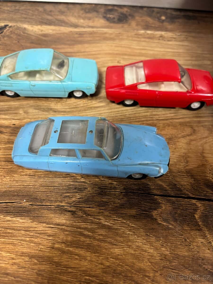 Retro autíčka KDN 9