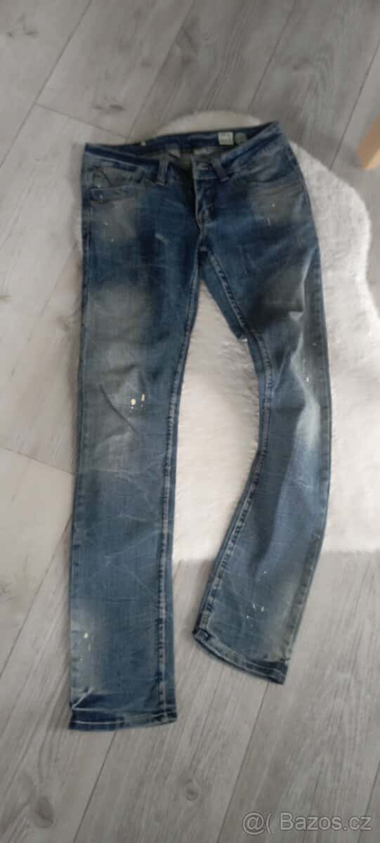 Džíny 1