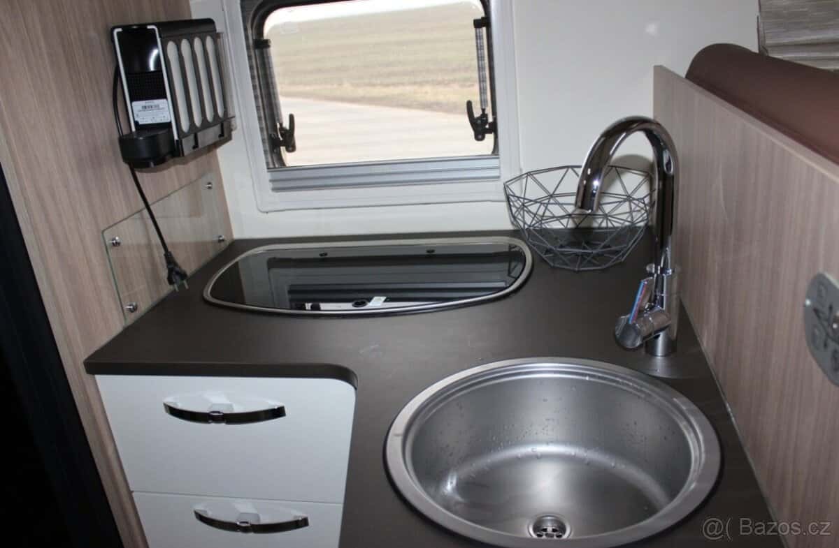 BURSTNER IXEO 710 13