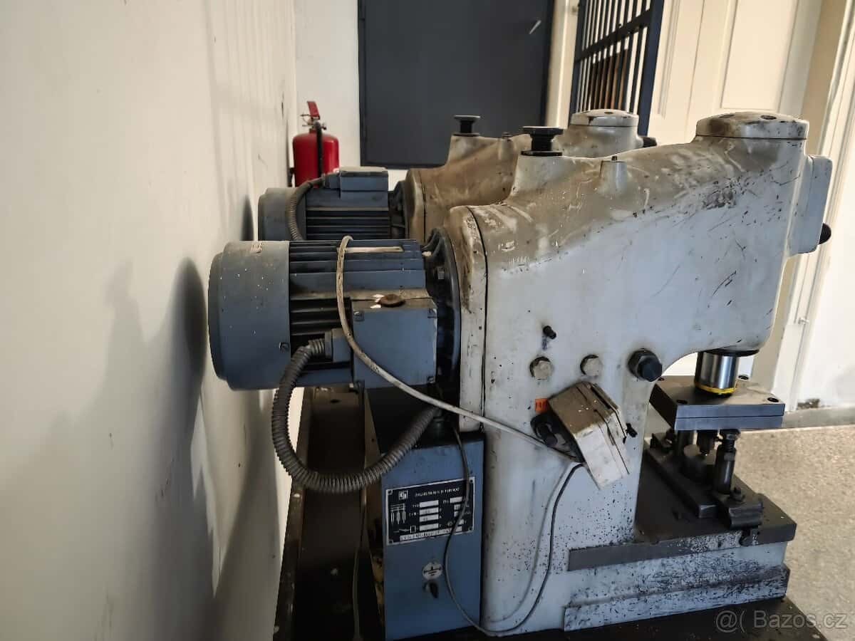 Lis 2t hydraulický 2