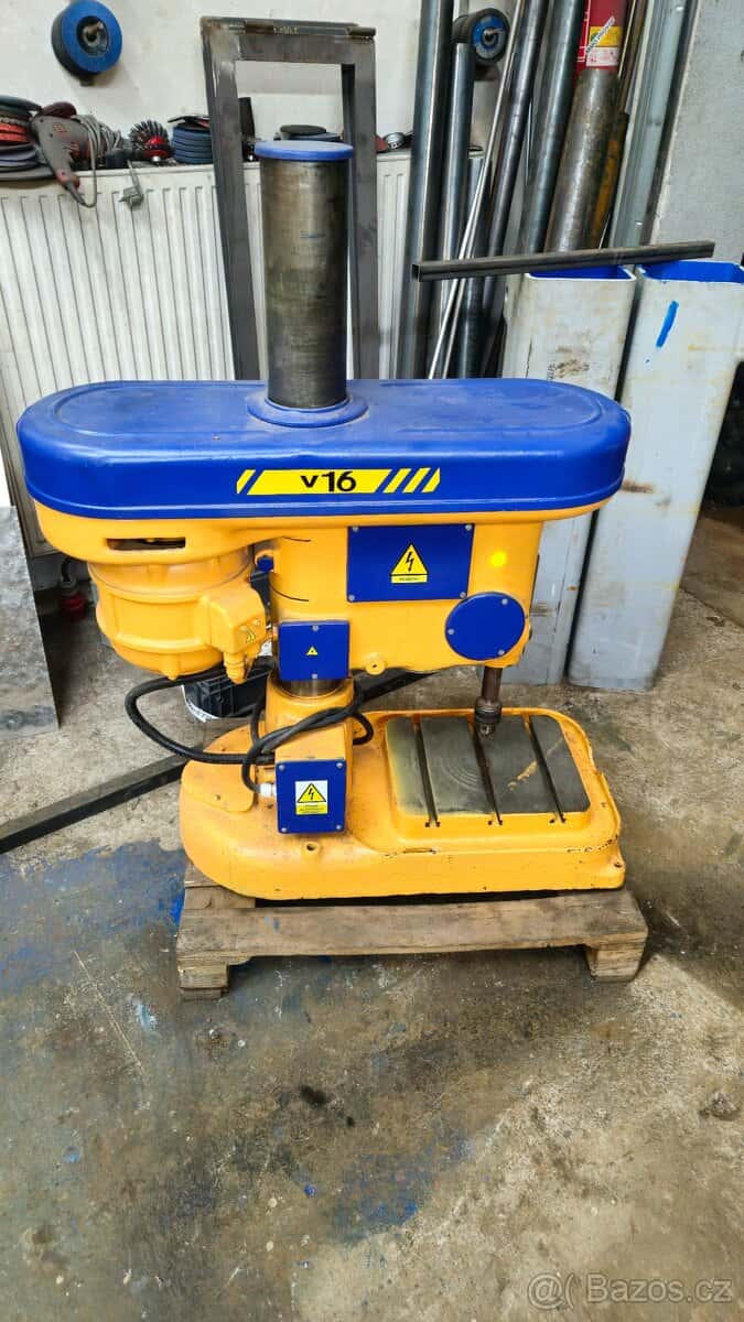 Stojanová vrtačka V16 2