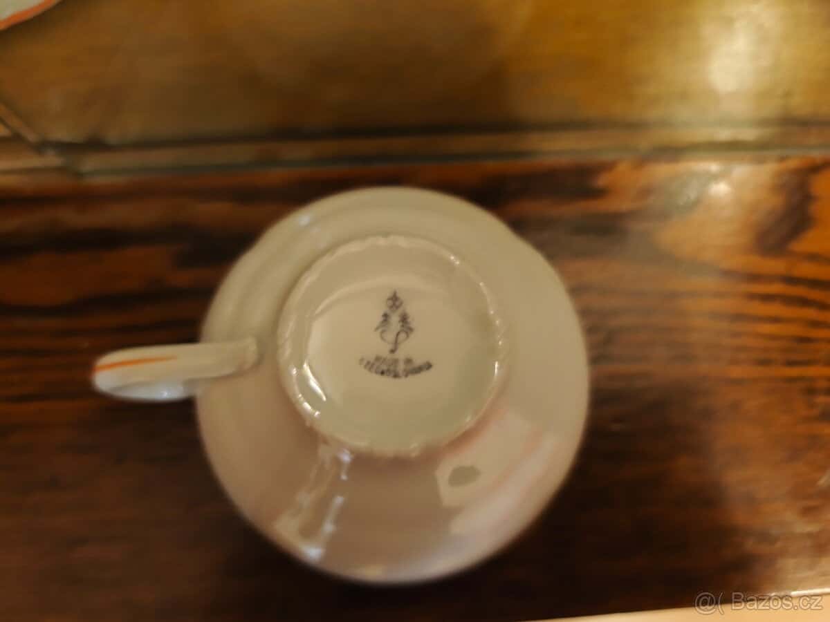 Starožitný servis 3