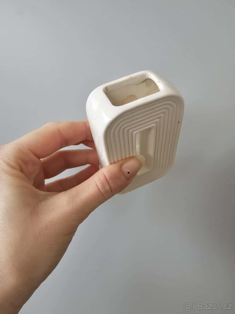 Originální vázičky LOVE 5