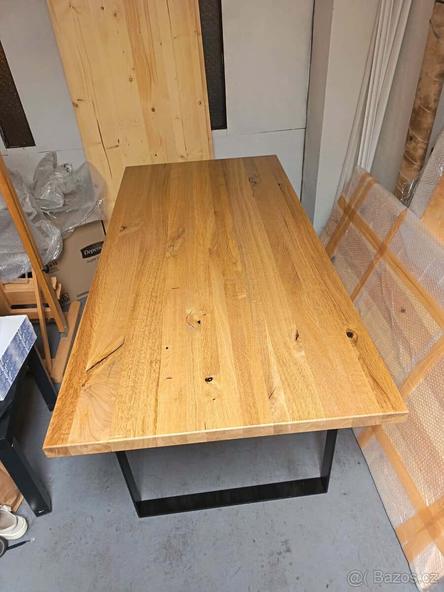Dubový stůl 1