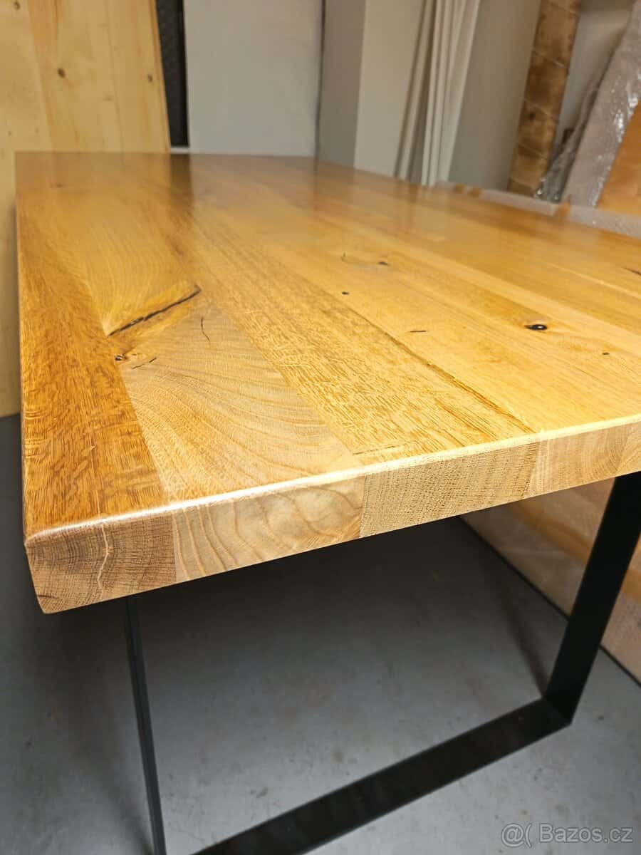 Dubový stůl 8