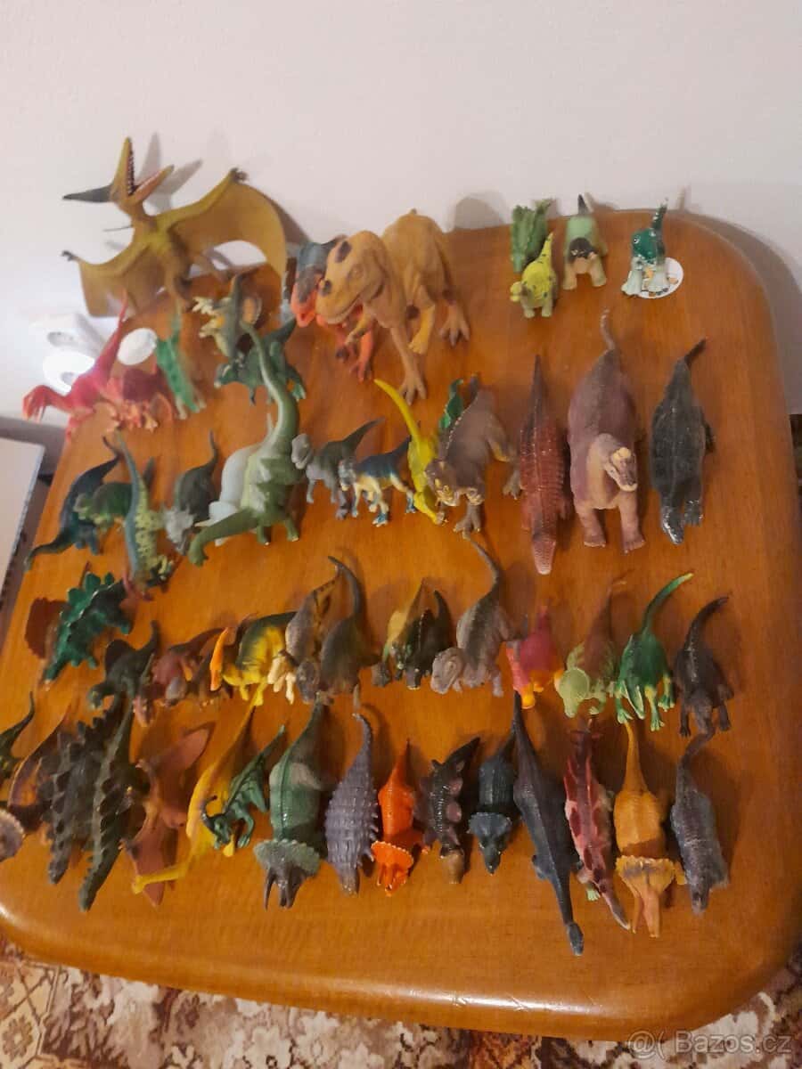 figurky dinosaurus 3