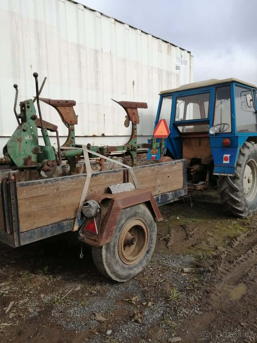 Prodám traktor 5