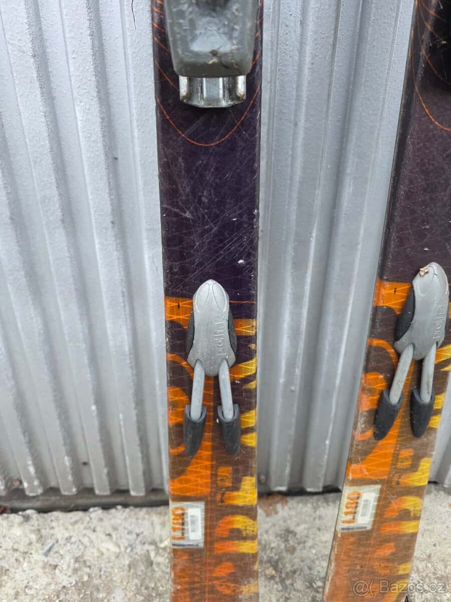 Lyže Salomon Monocoque 4