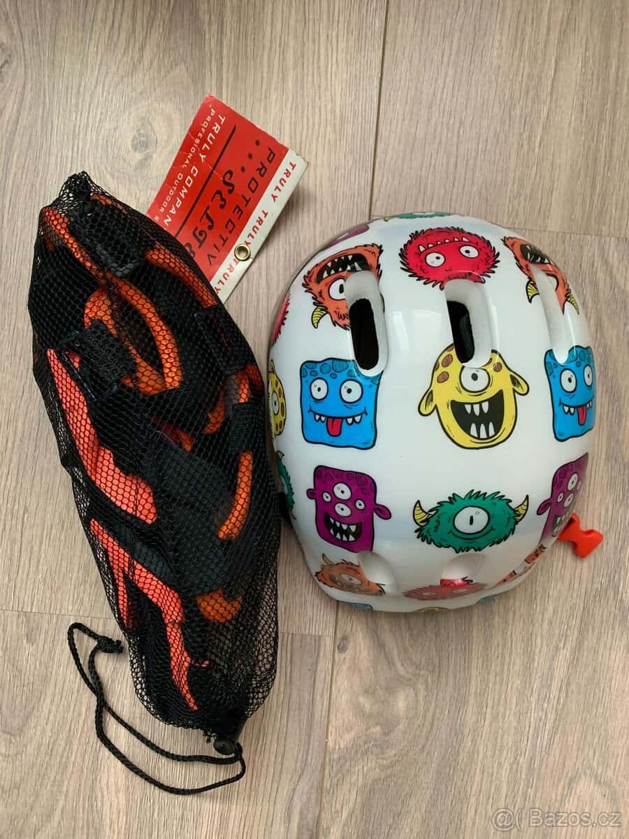 Helma plus chrániče 2