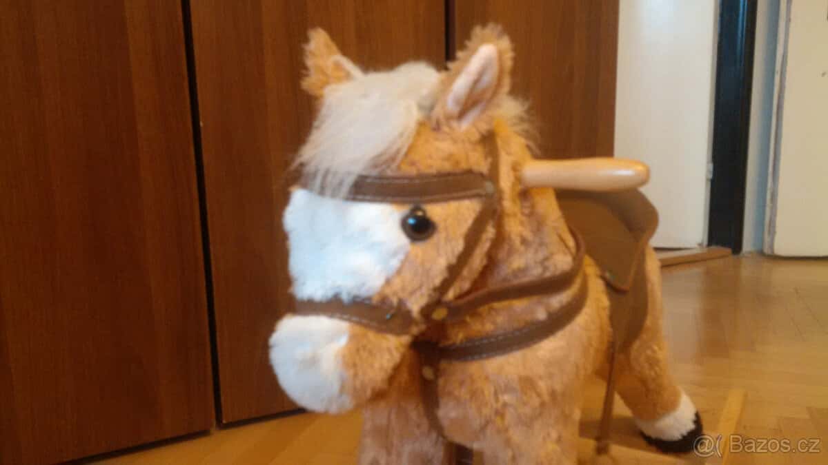 houpací koník 3