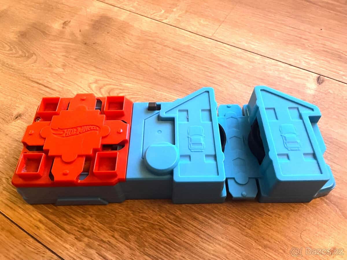 HotWheels dráha 10