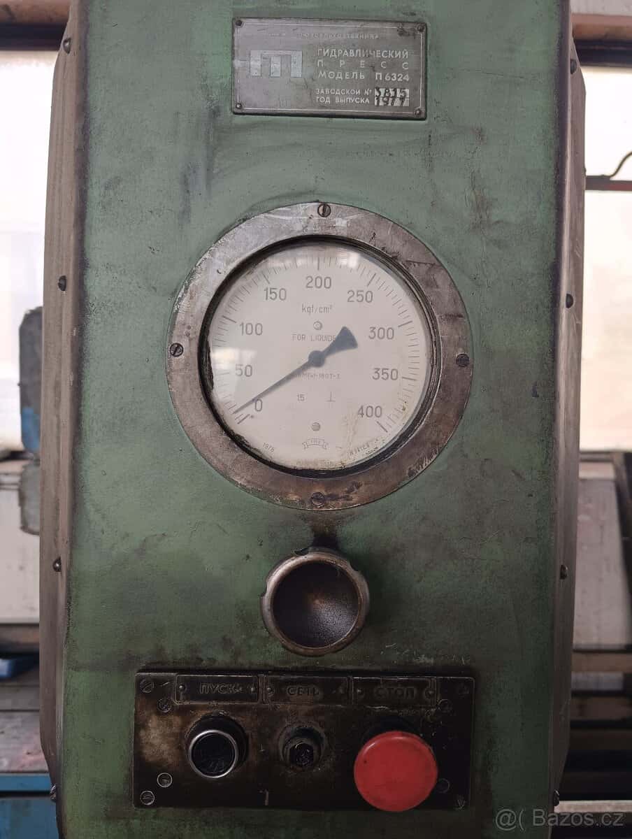 Hydraulický lis P6324 3