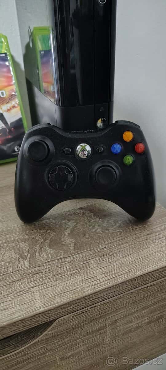 XBOX 360E 3