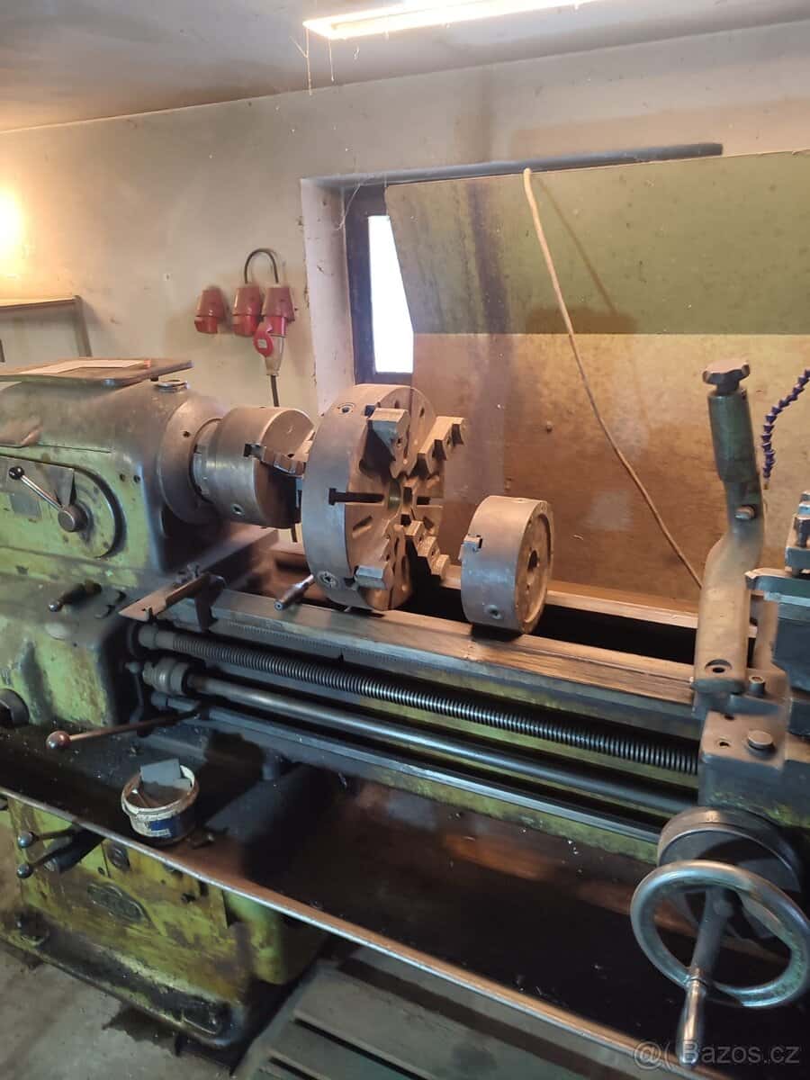 Soustruh na kov 4