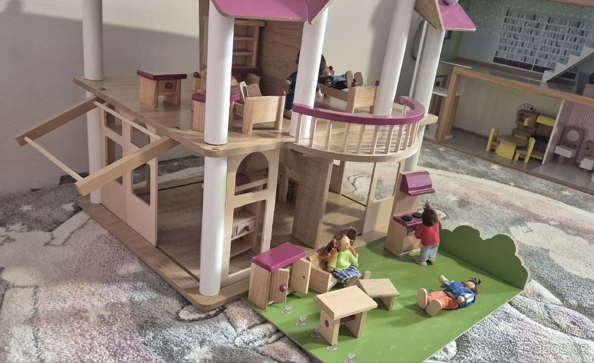 Prodám dětský domeček 3