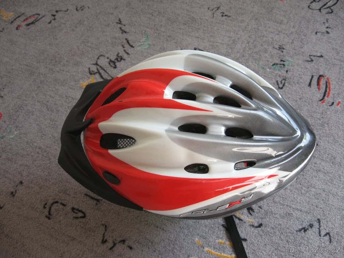 Cyklistická přilba 4