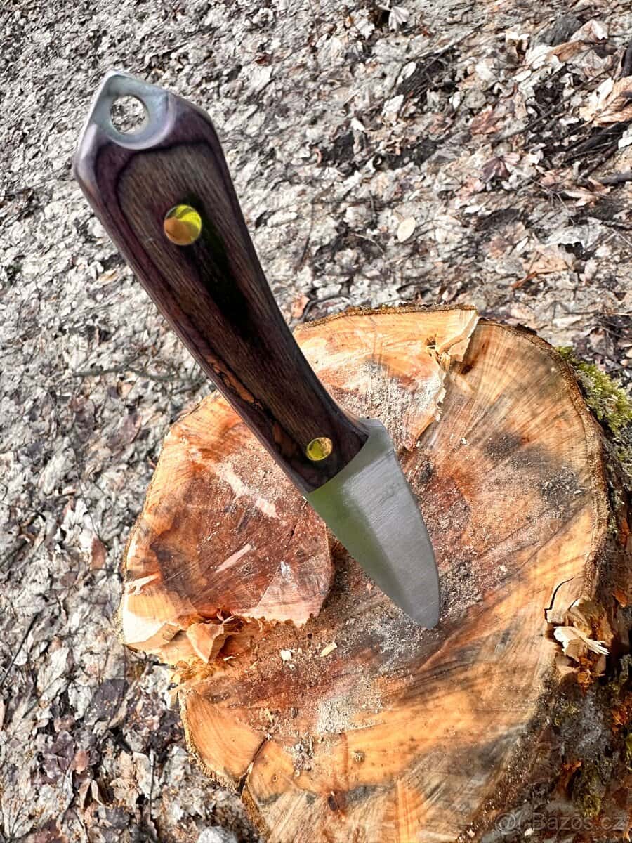 Nůž do lesaa 3