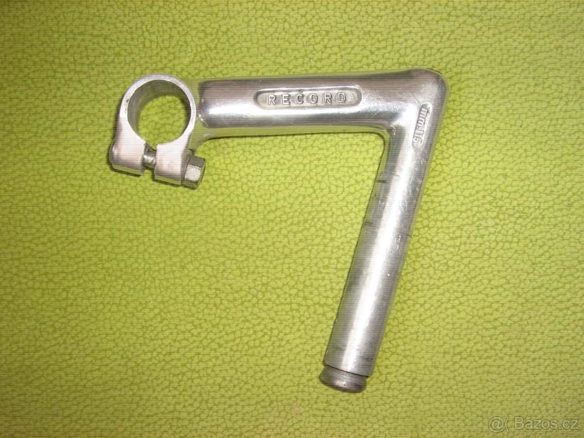 retro představec 3ttt 2