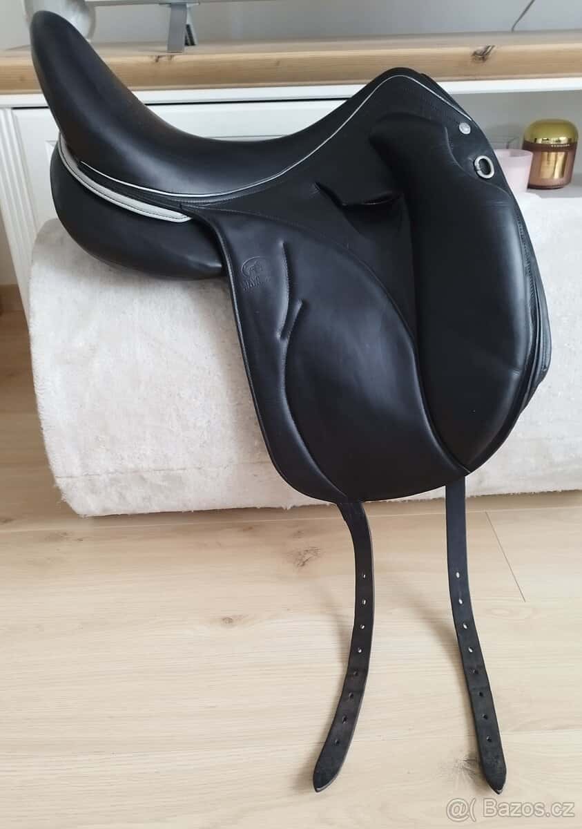 Drezurní sedlo Devoucoux 5