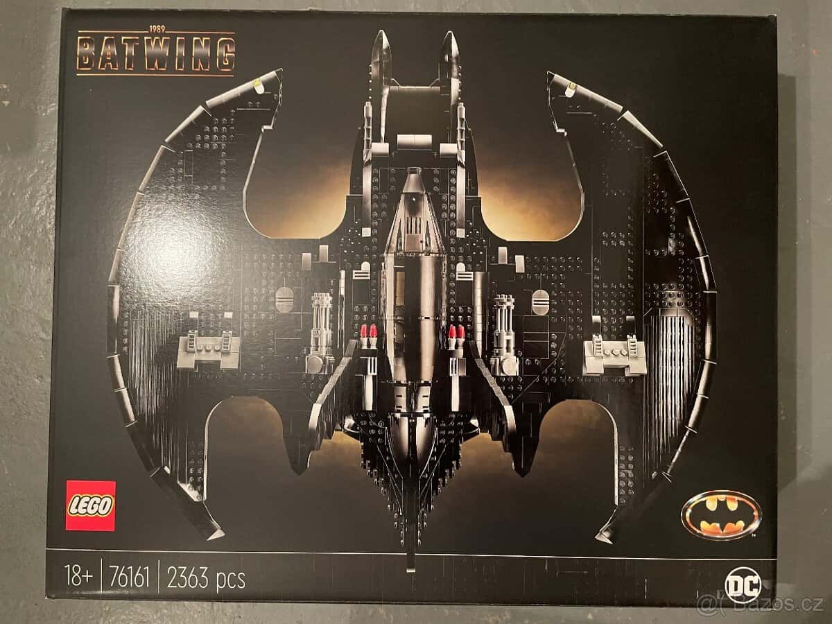 Lego batwing 1