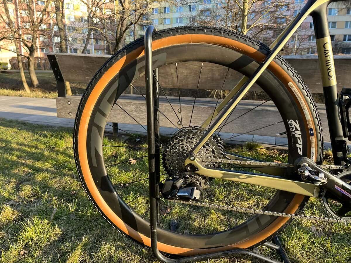 Zipp 303 S 2