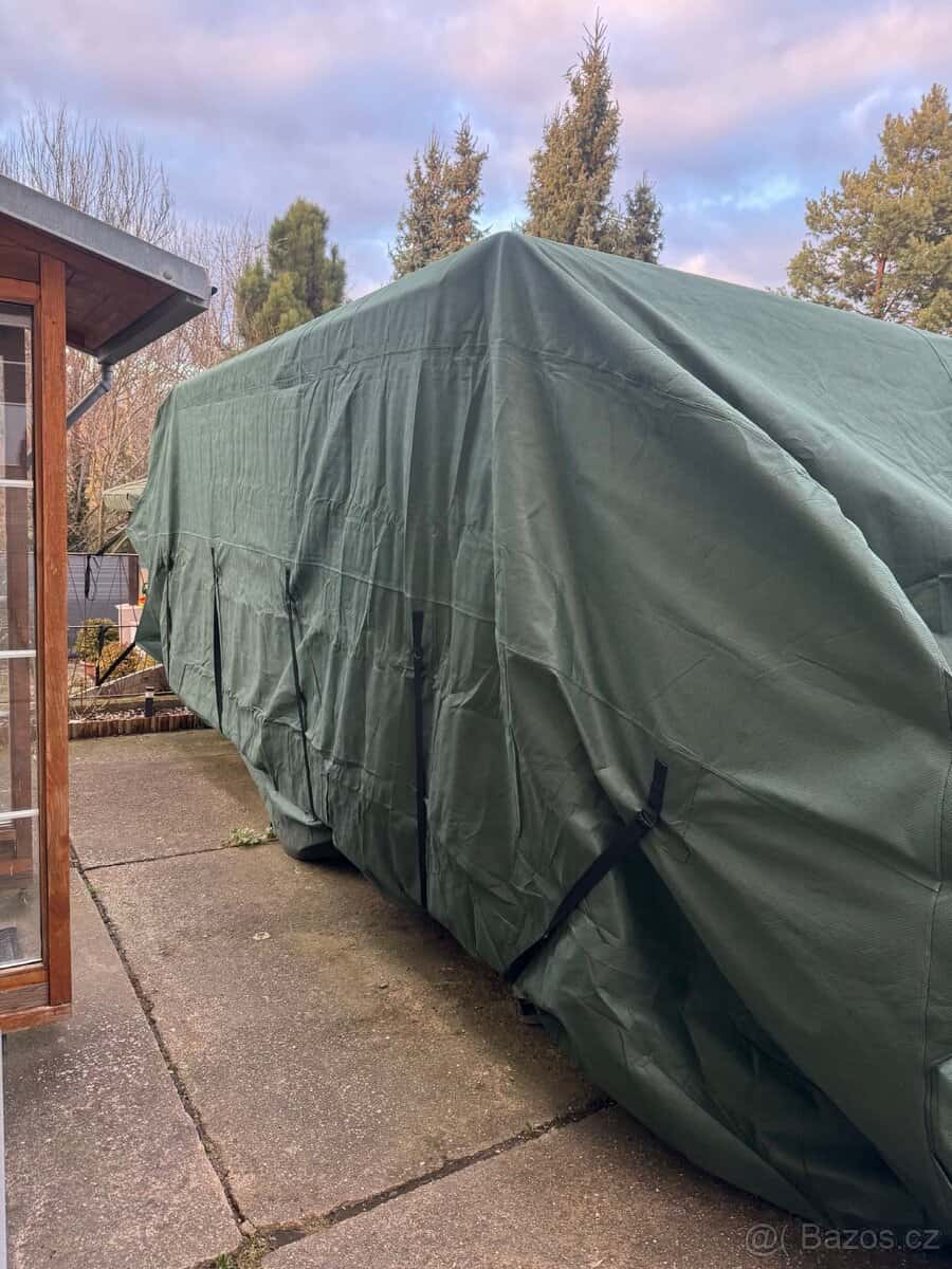 Plachta na karavan 2