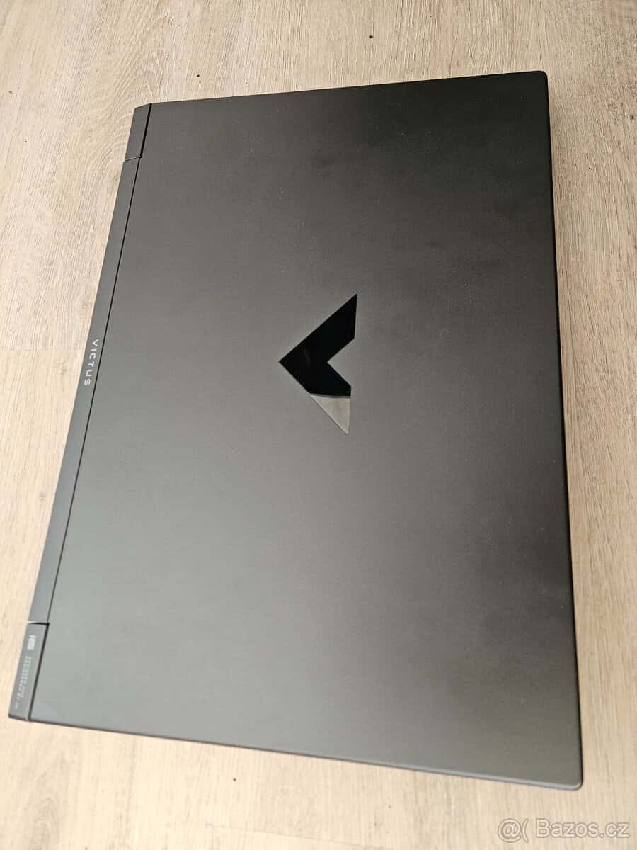 Herní notebook HP Victus 3