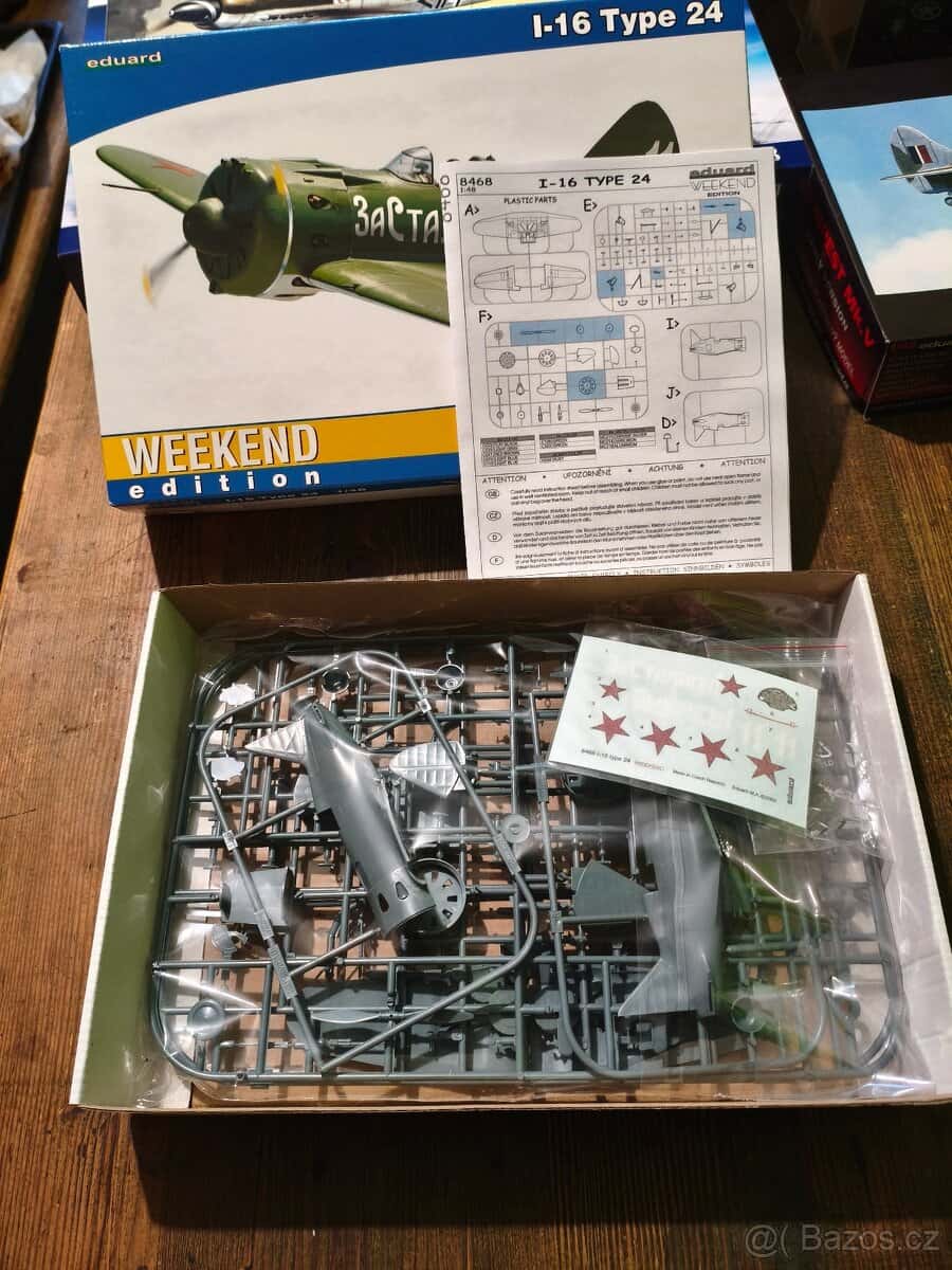 Modely letadel 1:48 5