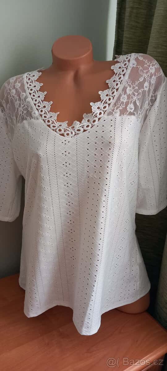 Bílé triko v.48/50 1
