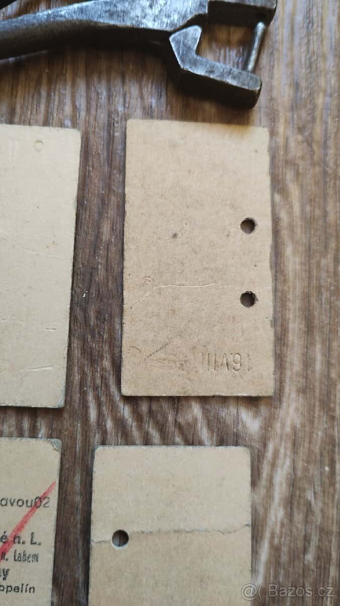 Kleště a jízdenky 7