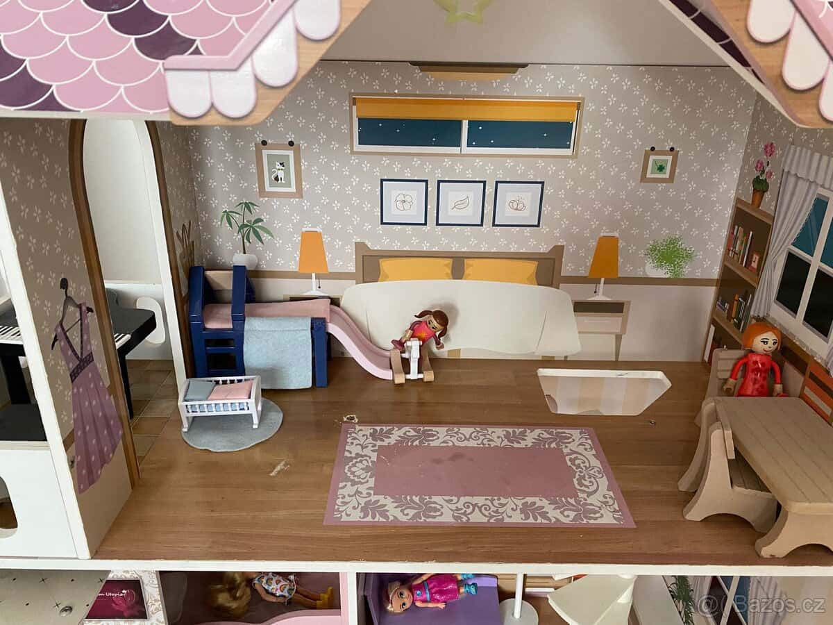 Domeček pro panenky 4