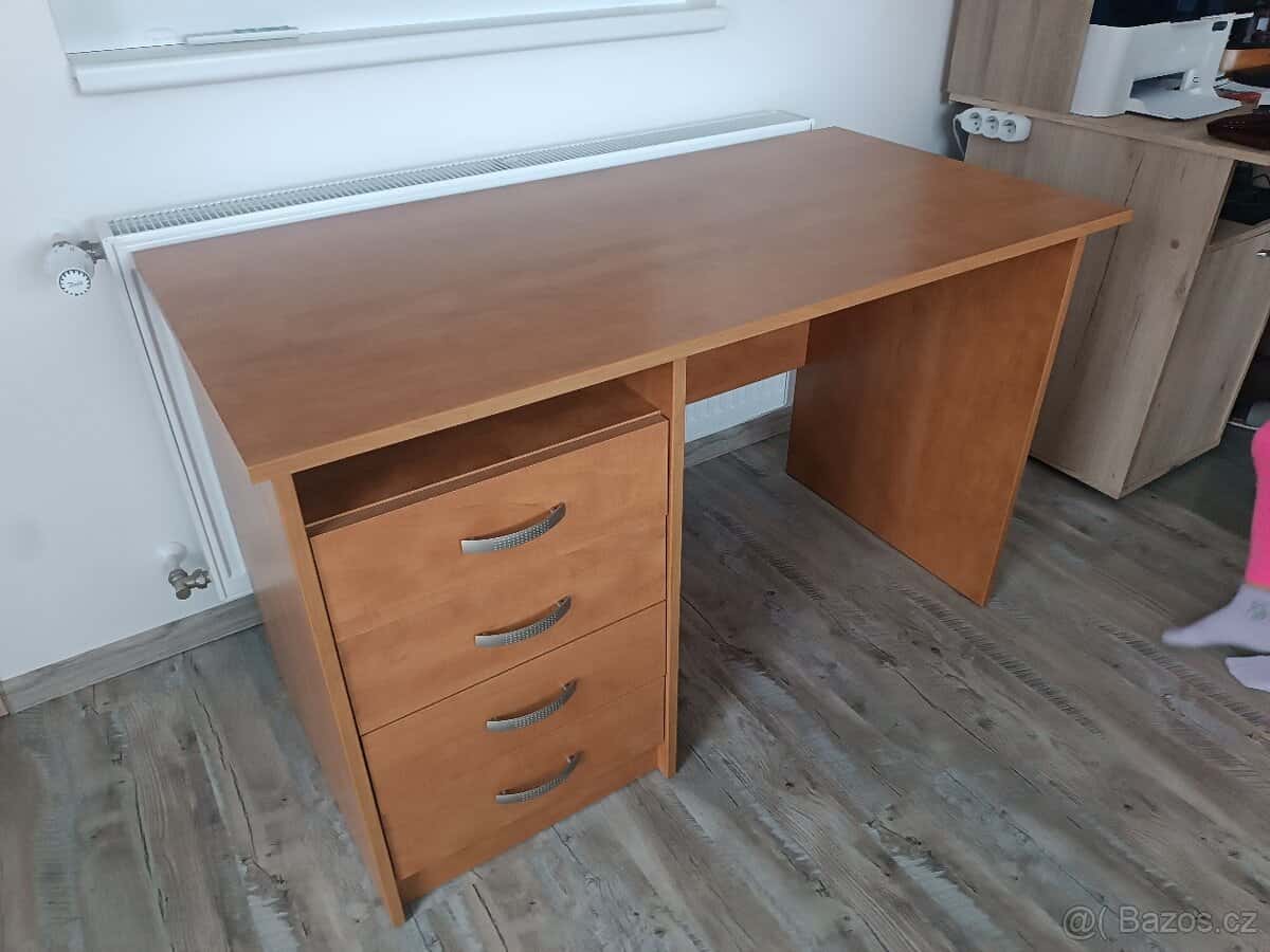 Psací stůl 1