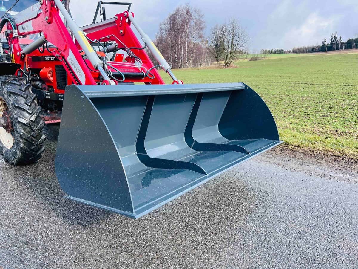 lopata velkoobjemová 1