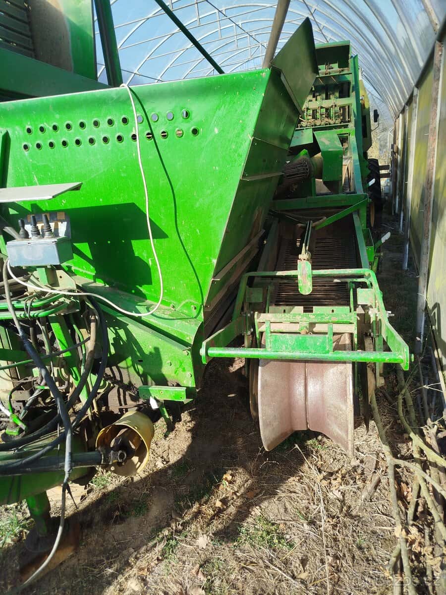 Bramborový kombajn 8