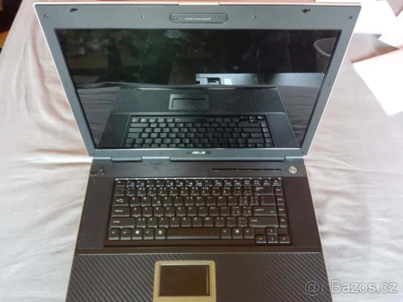 ASUS A7T 1