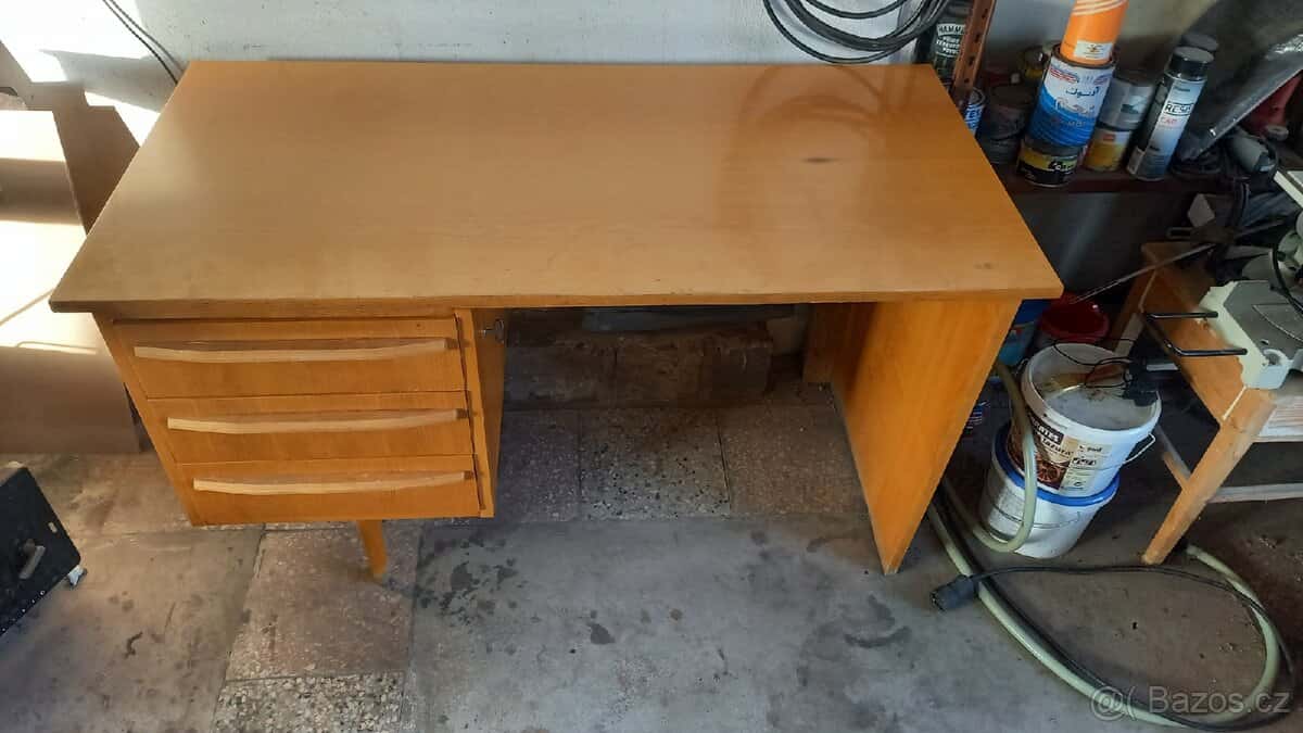 Retro psací stůl 2