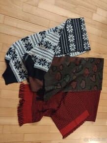 Tři kusy zimních šál