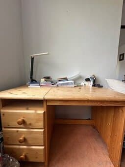Psací stůl + židle ZDARMA