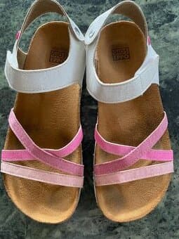 Dívčí sandály Saumos
