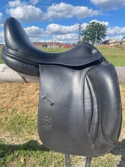 Drezurní sedlo Prestige X - D2 K LUX