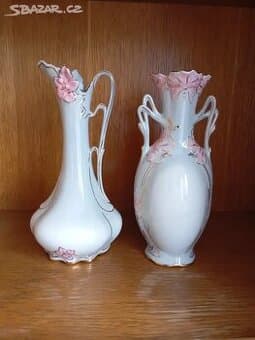 VAZA  Royal Dux S OUŠKEM, 1+1 Czechoslovakia