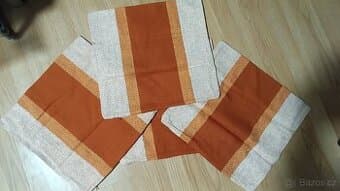 Potahy na gauč, křesla a povlaky na polštářky