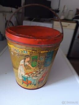 Plechovka na kostičky