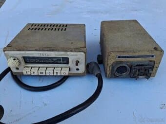 Staré autorádio TESLA 2101BV "Orlík"